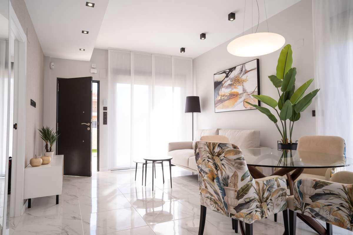 3 quarto Bungalow para venda em Pilar de la Horadada com garagem - 365 000 € (Ref: 9124083)