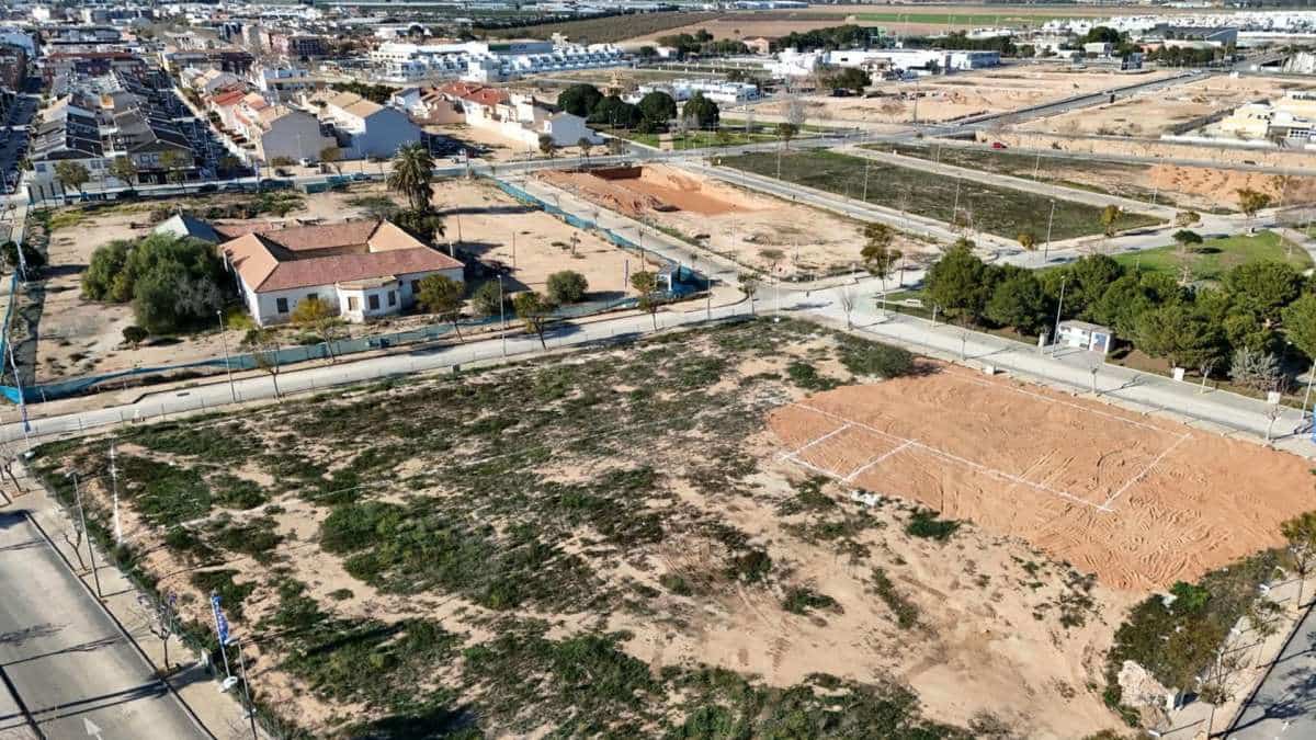 3 slaapkamer Bungalow te koop in Pilar de la Horadada met garage - € 365.000 (Ref: 9124083)