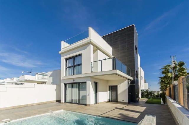 4 soveværelse Villa til salg i San Miguel de Salinas med swimmingpool - € 875.000 (Ref: 9124115)