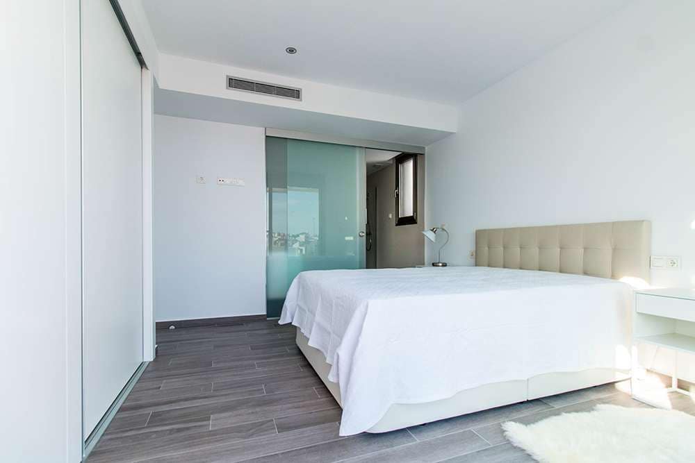 Chalet de 3 habitaciones en Orihuela en venta con piscina garaje - 669.900 € (Ref: 9124266)