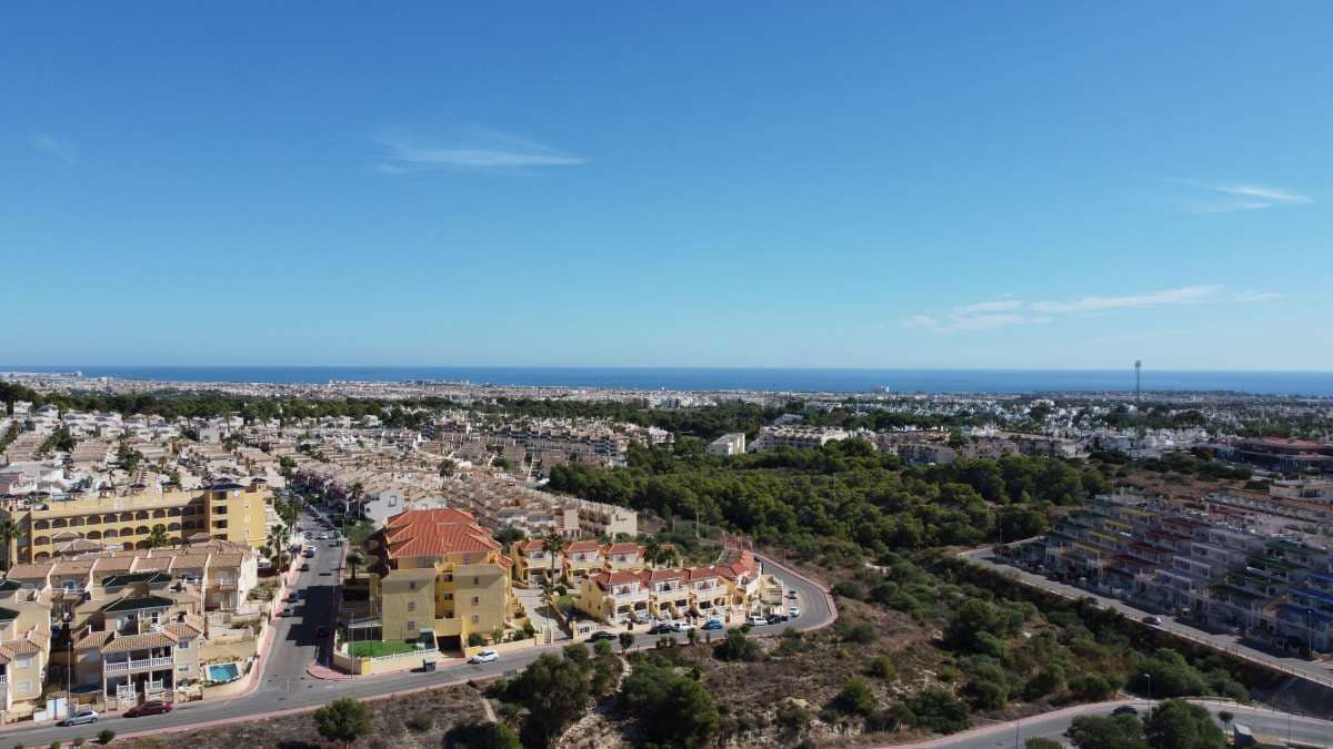 2 soverom Leilighet til salgs i Dehesa de Campoamor med svømmebasseng garasje - € 295 000 (Ref: 9127836)