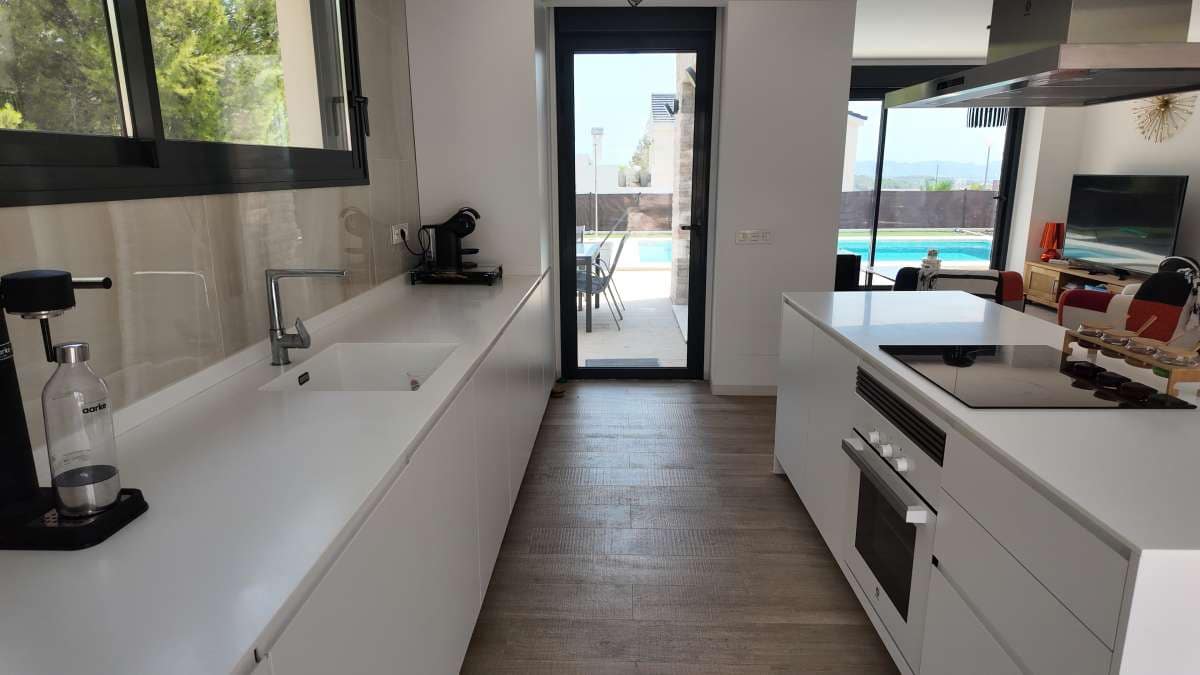 3 bedroom Villa for sale in Polop with pool garage - € 549,900 (Ref: 9184876)