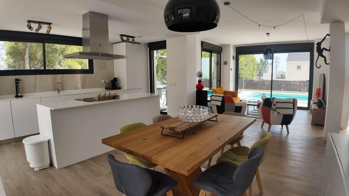 3 bedroom Villa for sale in Polop with pool garage - € 549,900 (Ref: 9184876)