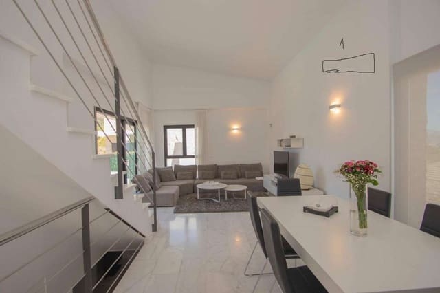 3 bedroom Villa for sale in Polop with pool garage - € 530,000 (Ref: 9380948)