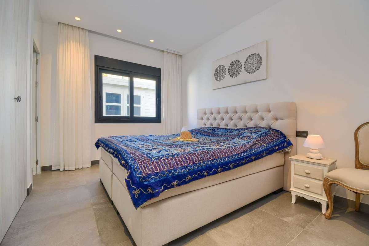 2 sypialnia Willa na sprzedaż w Finestrat z basenem garażem - 630 000 € (Ref: 9381068)