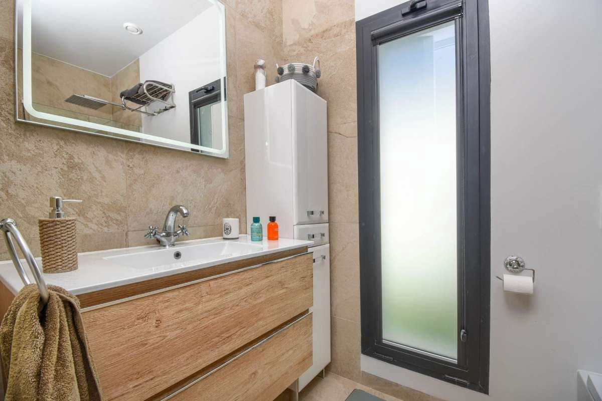 2 sypialnia Willa na sprzedaż w Finestrat z basenem garażem - 630 000 € (Ref: 9381068)