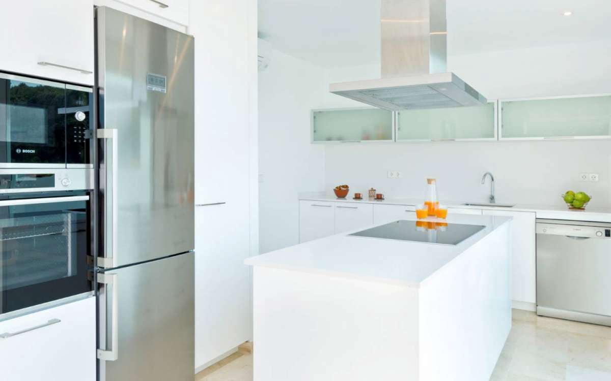 4 sypialnia Willa na sprzedaż w Altea z basenem garażem - 2 146 000 € (Ref: 9381084)