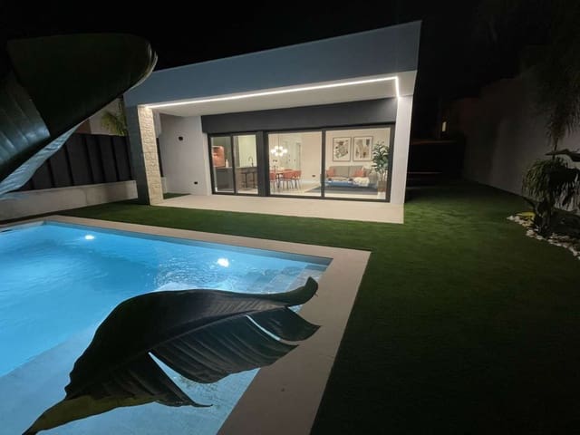 3 soverom Villa til salgs i Molina de Segura med svømmebasseng garasje - € 379 000 (Ref: 9393527)