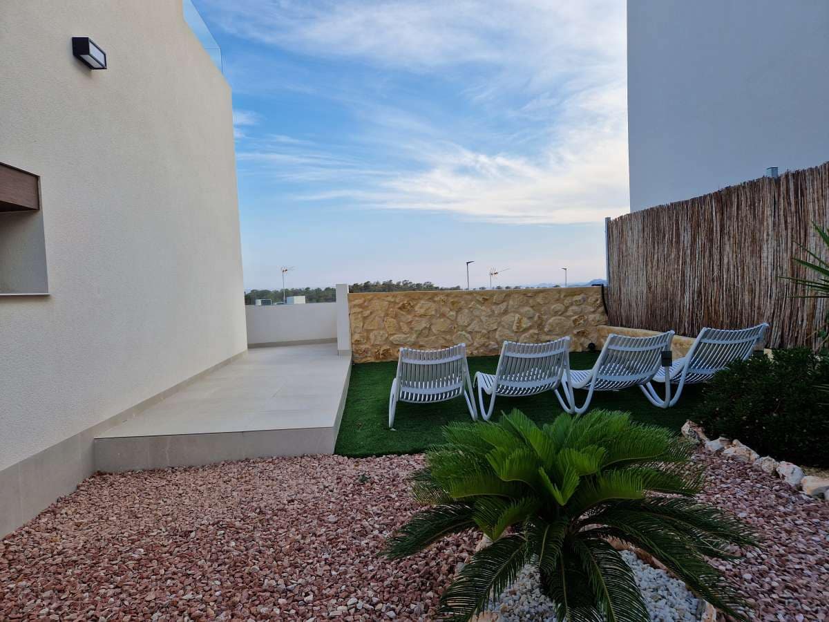 3 bedroom Villa for sale in Finestrat - € 745,000 (Ref: 9415300)