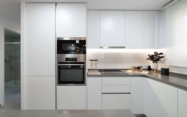 3 slaapkamer Appartement te koop in Via Parque, Benidorm met zwembad - € 571.000 (Ref: 9426648)