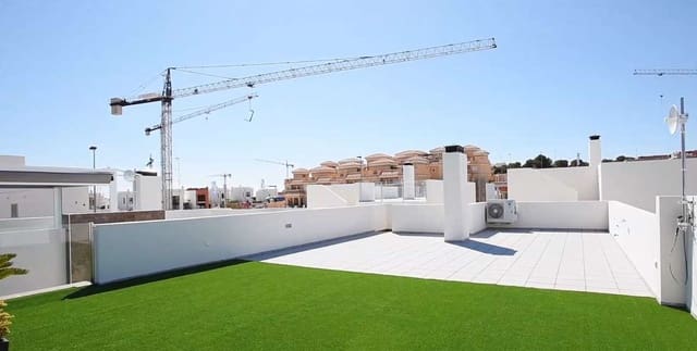3 bedroom Villa for sale in Los Almendros (Orihuela Costa), Orihuela with pool garage - € 390,000 (Ref: 9441103)