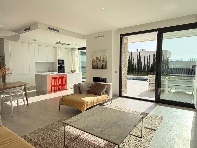 5 bedroom Villa for sale in Finestrat with pool garage - € 1,600,000 (Ref: 9451540)