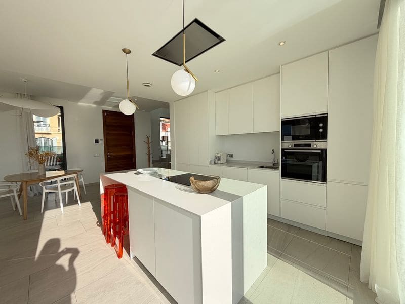 5 bedroom Villa for sale in Finestrat with pool garage - € 1,600,000 (Ref: 9451540)