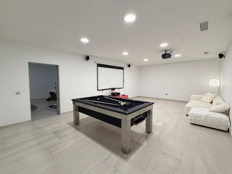 5 bedroom Villa for sale in Finestrat with pool garage - € 1,600,000 (Ref: 9451540)