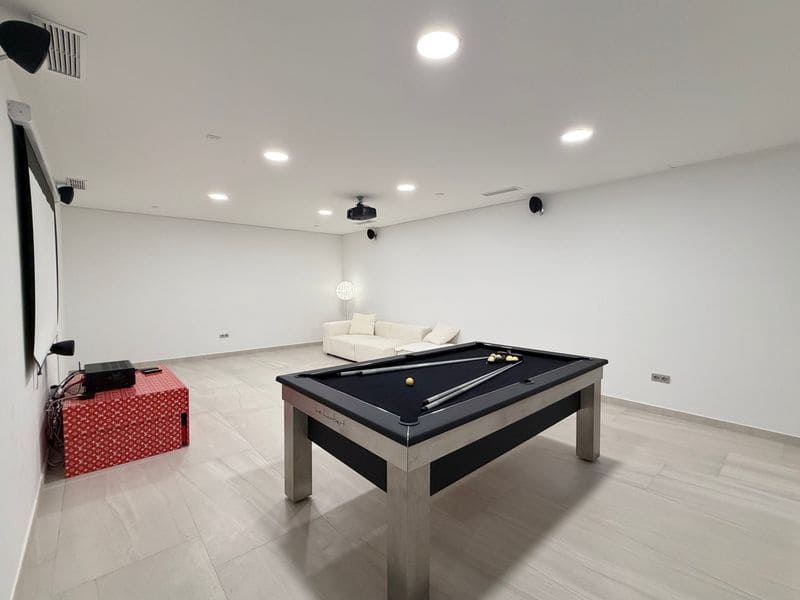 5 bedroom Villa for sale in Finestrat with pool garage - € 1,600,000 (Ref: 9451540)