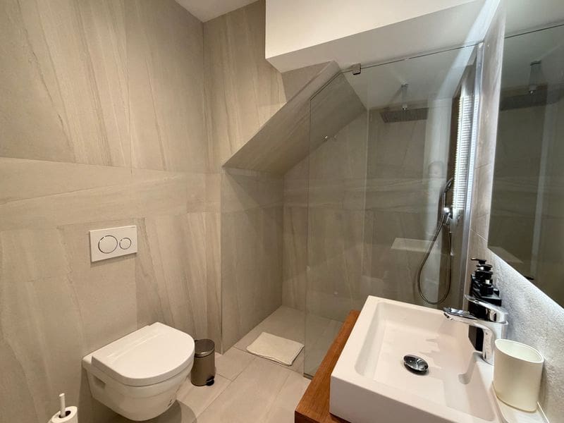 5 bedroom Villa for sale in Finestrat with pool garage - € 1,600,000 (Ref: 9451540)