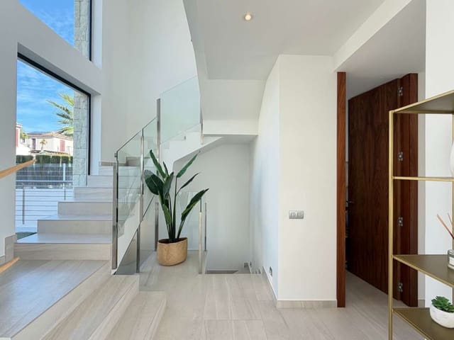 5 slaapkamer Villa te koop in Golf Bahía, Finestrat met zwembad - € 1.600.000 (Ref: 9451540)