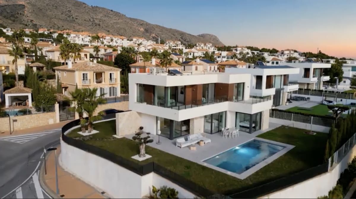 5 quarto Moradia para venda em Finestrat com piscina - 1 600 000 € (Ref: 9451540)