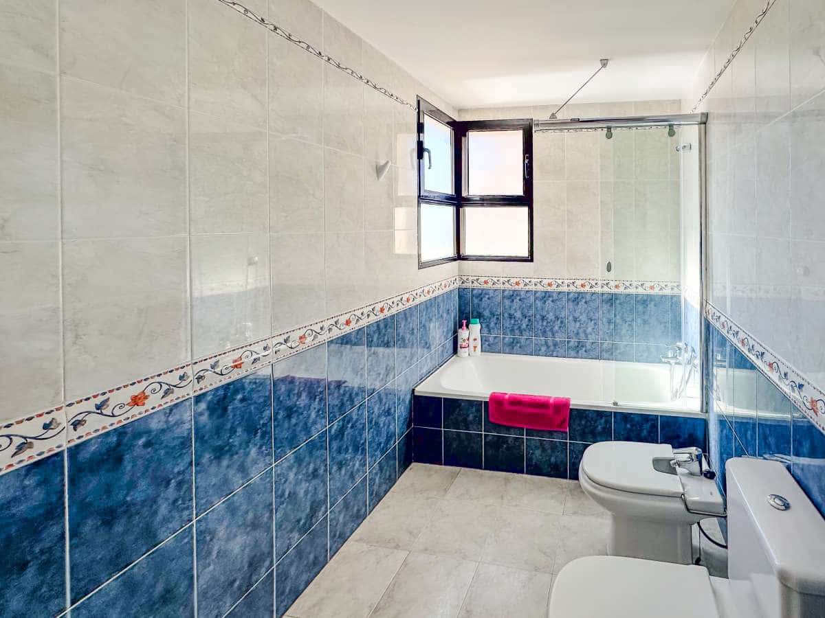 3 sypialnia Apartament na sprzedaż w La Villajoyosa / Vila Joiosa z basenem garażem - 475 000 € (Ref: 9500797)