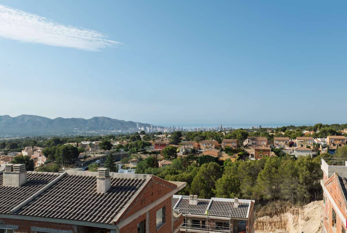 3 bedroom Villa for sale in La Nucia with pool garage - € 776,971 (Ref: 9610530)