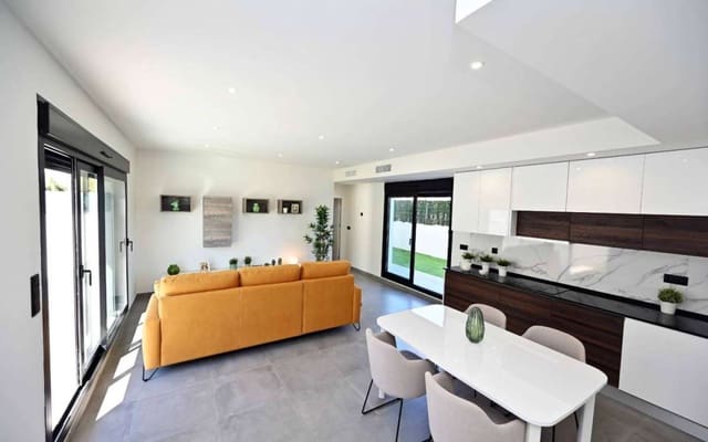 2 soverom Villa til salgs i Las Filipinas med svømmebasseng - € 342 000 (Ref: 9635199)