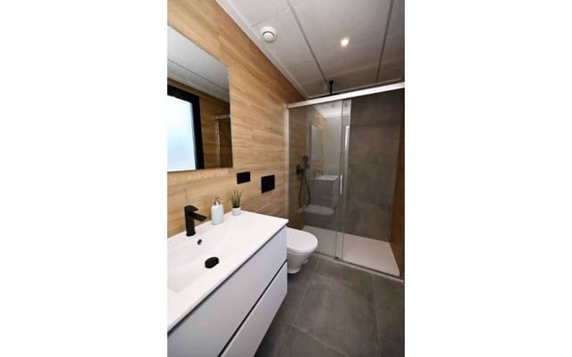 2 soverom Villa til salgs i Las Filipinas med svømmebasseng - € 342 000 (Ref: 9635199)