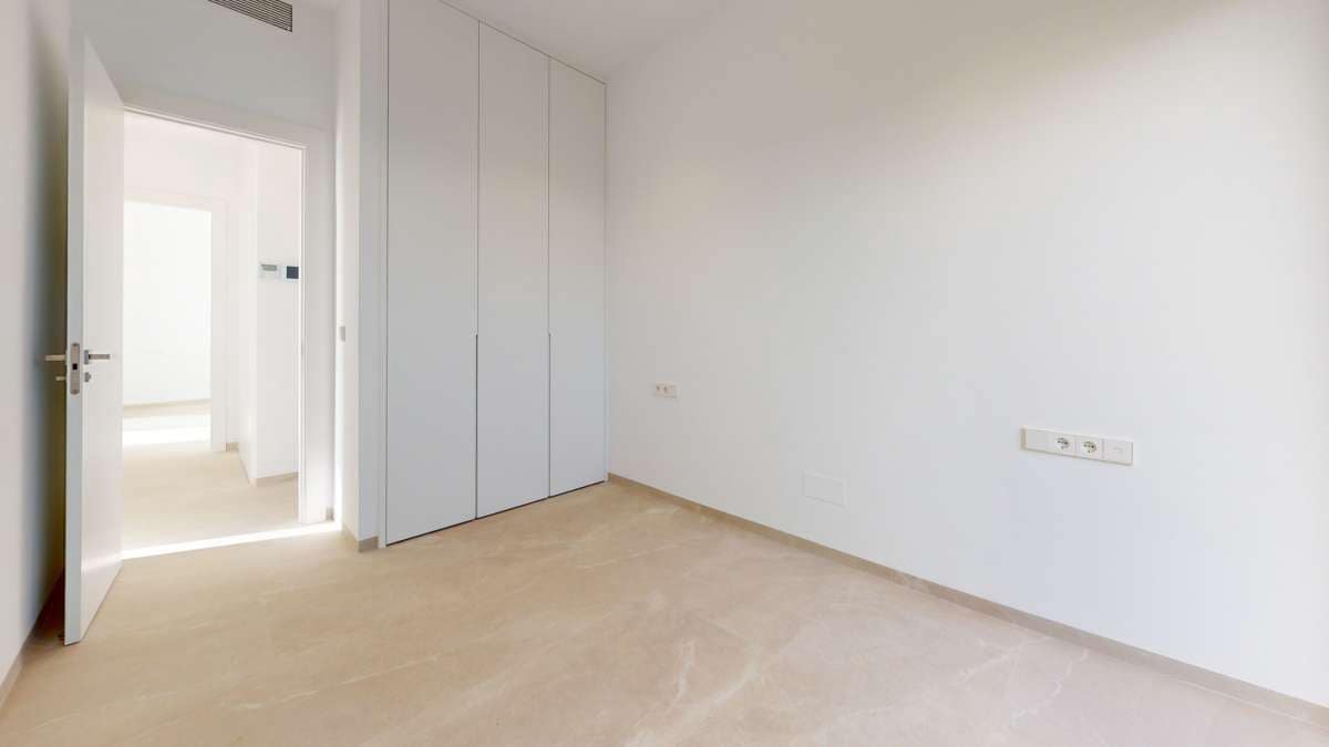 3 sypialnia Dom blizniak na sprzedaż w Los Alcazares z basenem garażem - 489 900 € (Ref: 9643541)