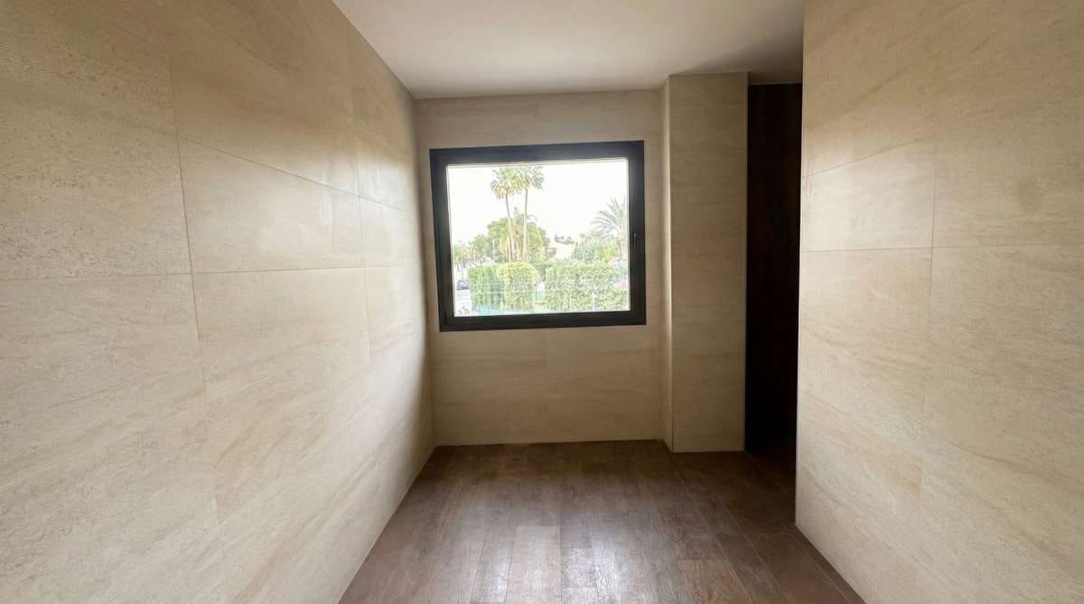 3 soveværelse Villa til salg i Playa de Muchavista med garage - € 900.000 (Ref: 9658040)