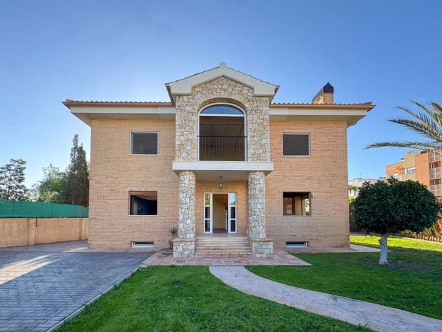 3 soveværelse Villa til salg i Playa de Muchavista, El Campello med garage - € 900.000 (Ref: 9658040)