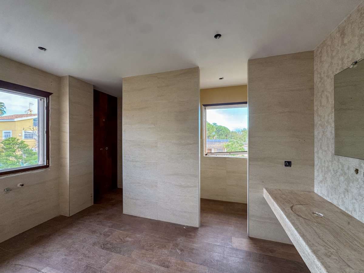 3 soveværelse Villa til salg i Playa de Muchavista med garage - € 900.000 (Ref: 9658040)