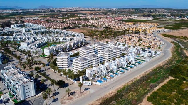 2 bedroom Apartment for sale in El Raso, Guardamar del Segura with garage - € 314,000 (Ref: 9672949)