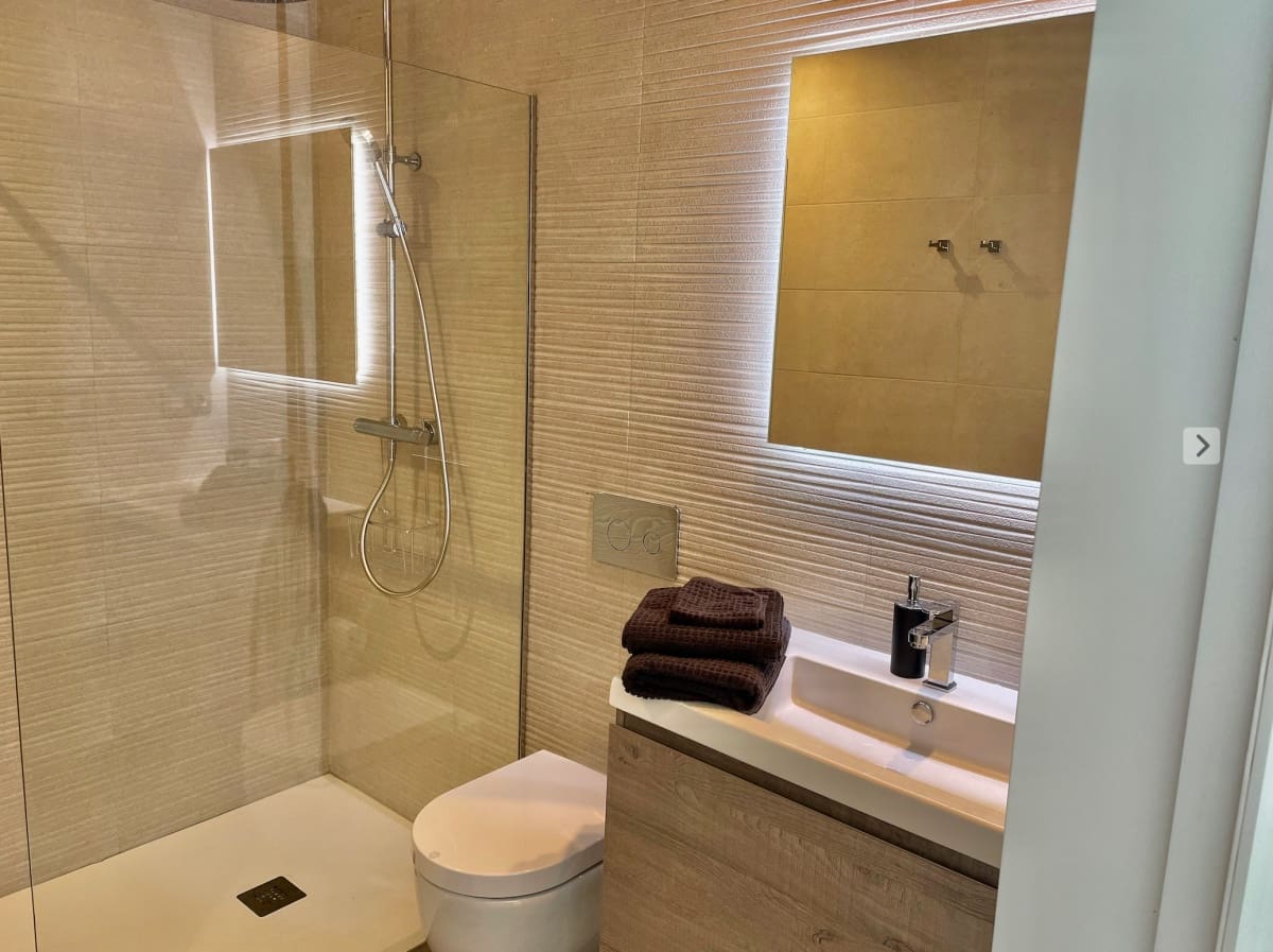 Chalet de 3 habitaciones en Finestrat en venta con piscina garaje - 625.000 € (Ref: 9672981)