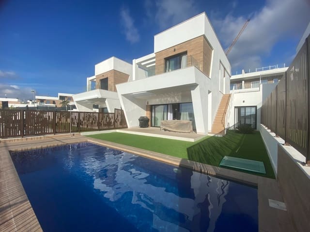 Chalet de 3 habitaciones en Finestrat en venta con piscina garaje - 625.000 € (Ref: 9672981)