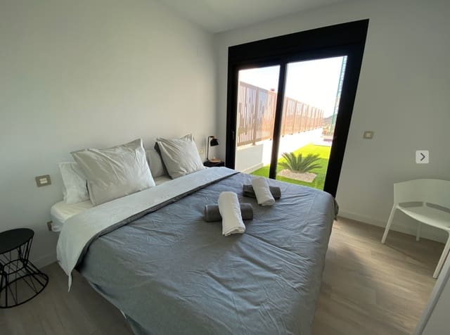 Chalet de 3 habitaciones en Finestrat en venta con piscina garaje - 625.000 € (Ref: 9672981)