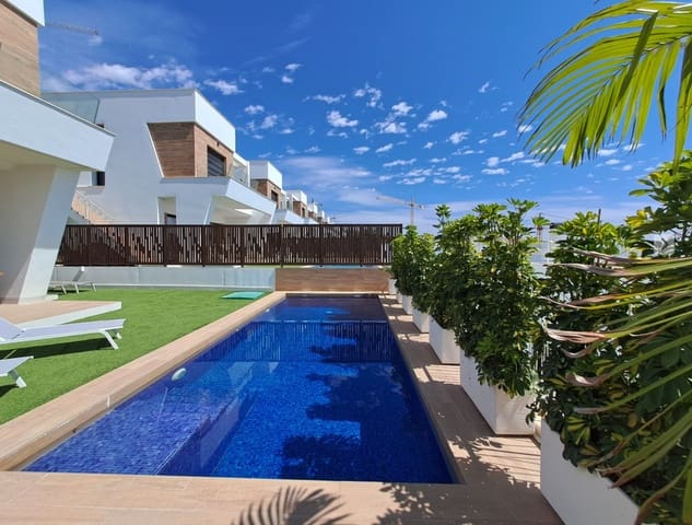 Chalet de 3 habitaciones en Finestrat en venta con piscina garaje - 625.000 € (Ref: 9672981)