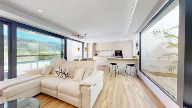 3 soveværelse Villa til salg i Monforte del Cid med swimmingpool - € 795.000 (Ref: 9672998)