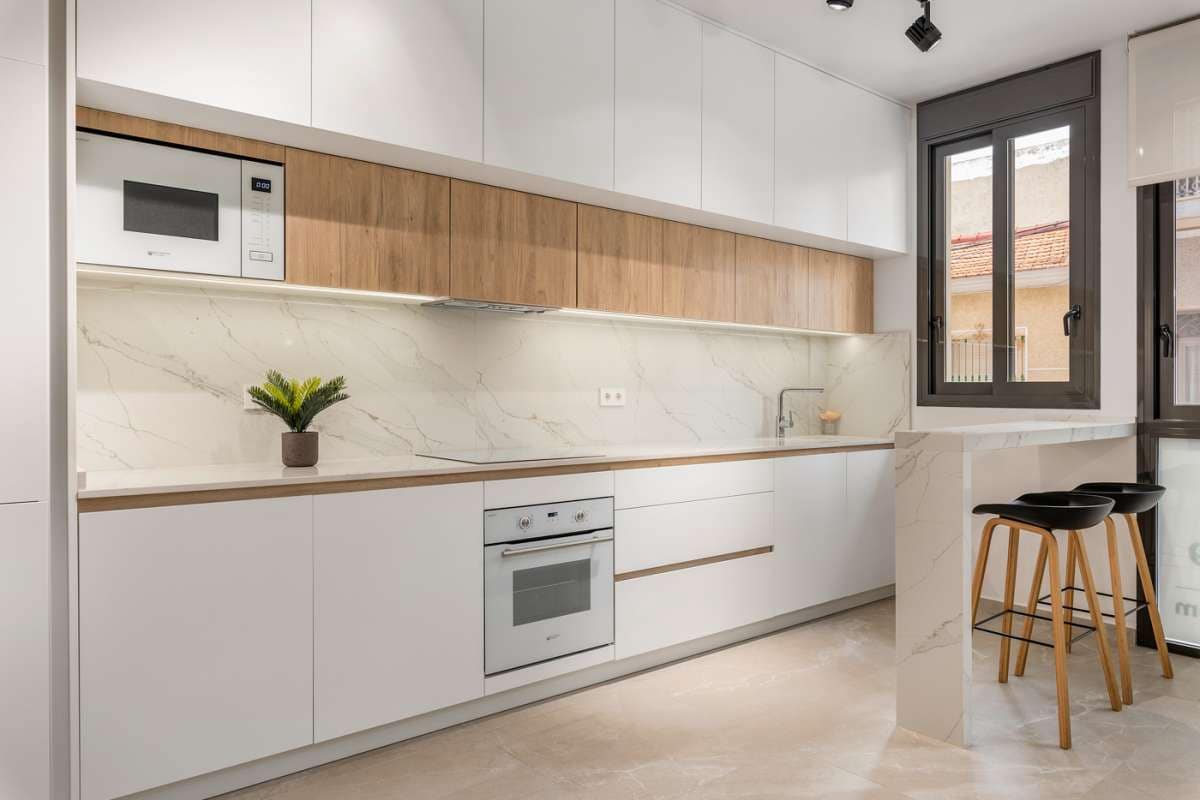 Apartamento de 2 habitaciones en Torrevieja en venta con garaje - 249.000 € (Ref: 9673042)