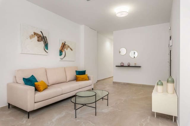 2 bedroom Apartment for sale in Las Piscinas Naturales, Torrevieja with garage - € 249,000 (Ref: 9673042)