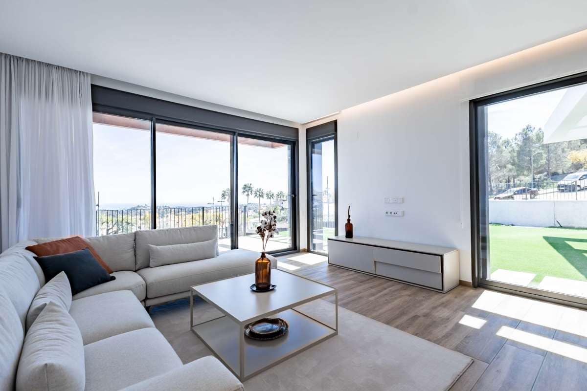 3 bedroom Villa for sale in Polop with pool garage - € 674,700 (Ref: 9673456)