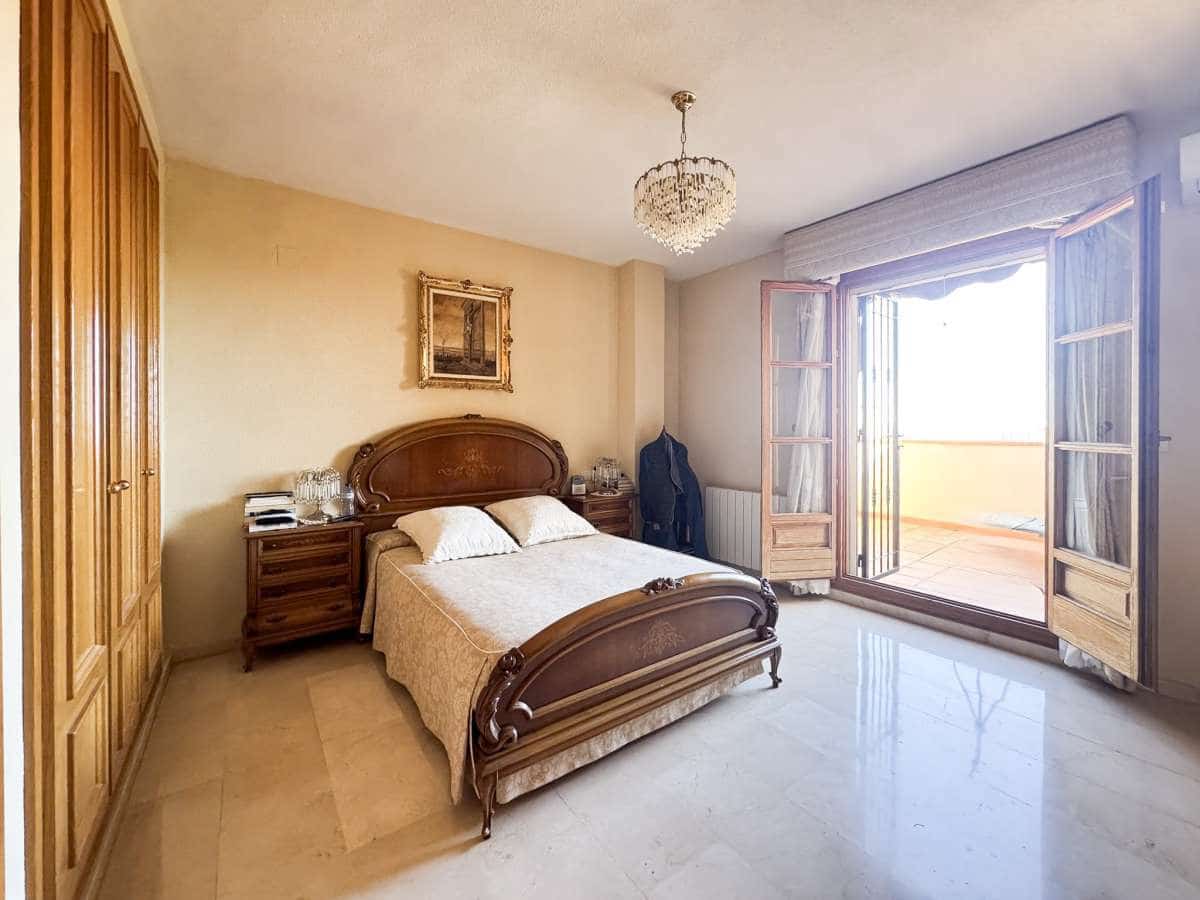 Chalet de 5 habitaciones en Muchamiel / Mutxamel en venta con piscina garaje - 595.000 € (Ref: 9720894)