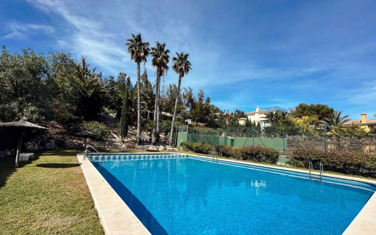 Chalet de 5 habitaciones en Muchamiel / Mutxamel en venta con piscina garaje - 595.000 € (Ref: 9720894)