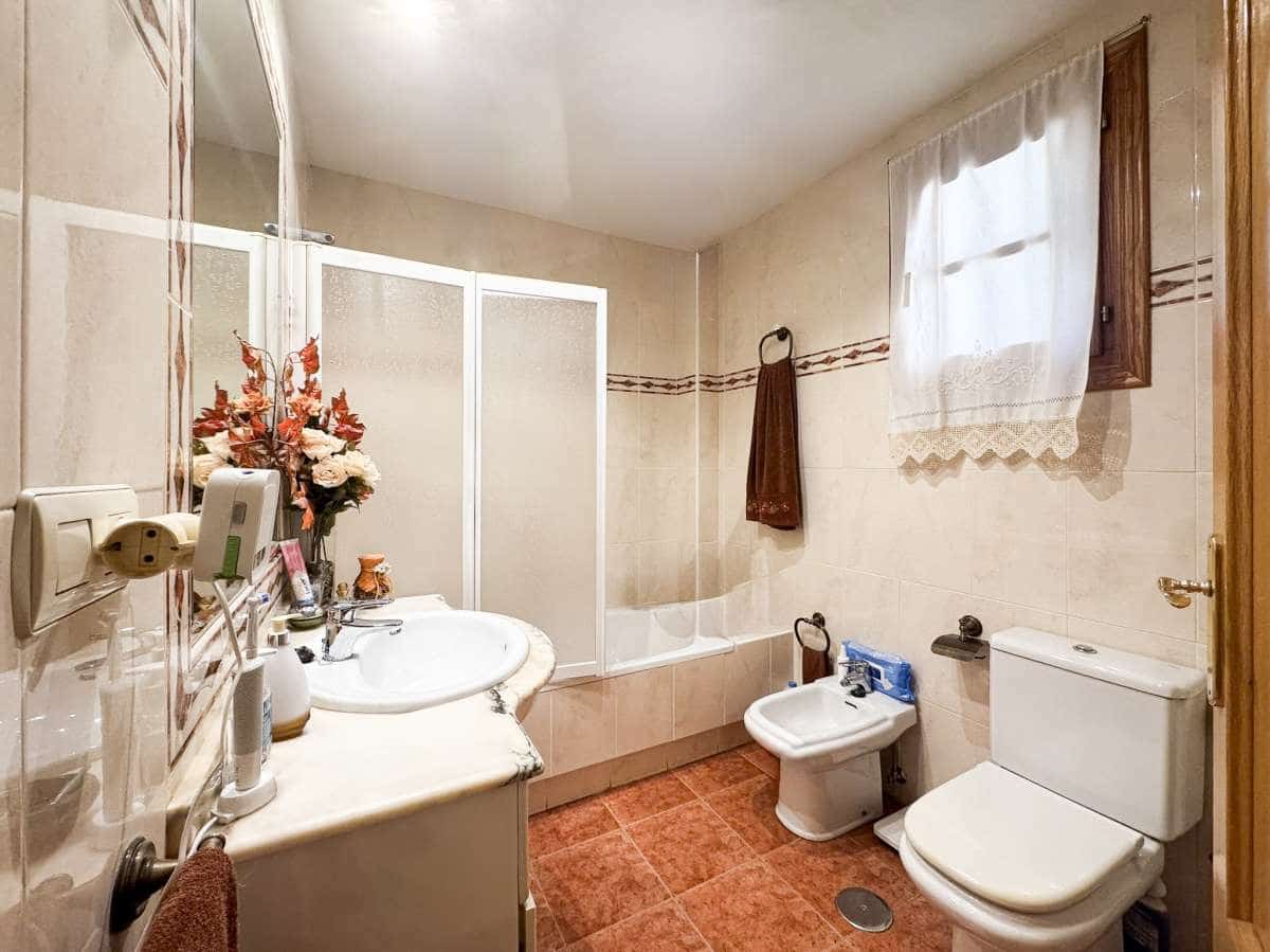 Chalet de 5 habitaciones en Muchamiel / Mutxamel en venta con piscina garaje - 595.000 € (Ref: 9720894)