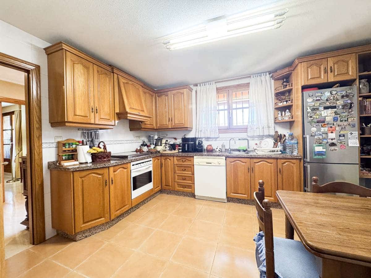 Chalet de 5 habitaciones en Muchamiel / Mutxamel en venta con piscina garaje - 595.000 € (Ref: 9720894)