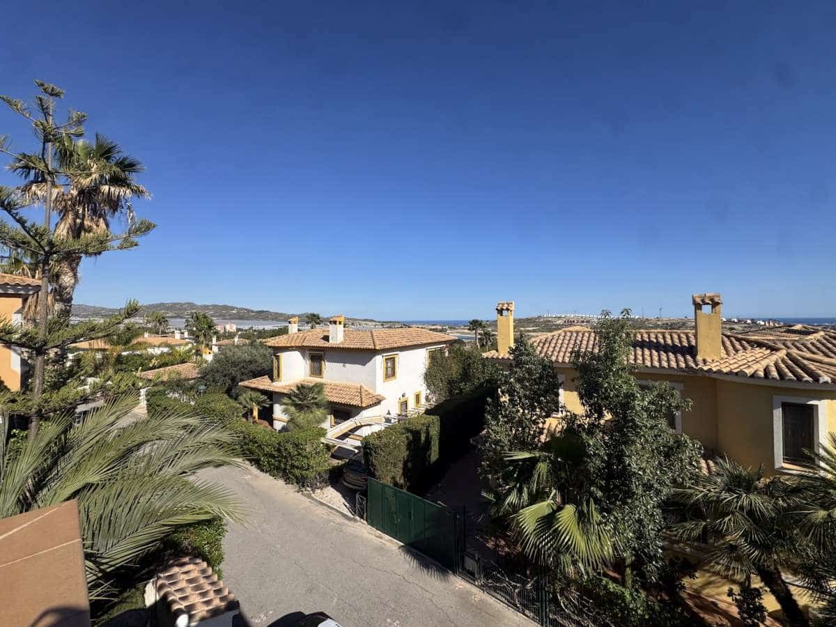 Chalet de 5 habitaciones en Muchamiel / Mutxamel en venta con piscina garaje - 595.000 € (Ref: 9720894)