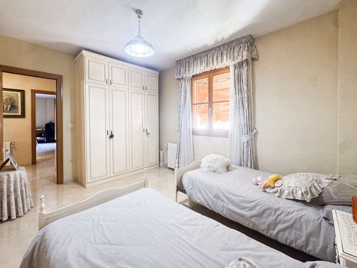 Chalet de 5 habitaciones en Muchamiel / Mutxamel en venta con piscina garaje - 595.000 € (Ref: 9720894)