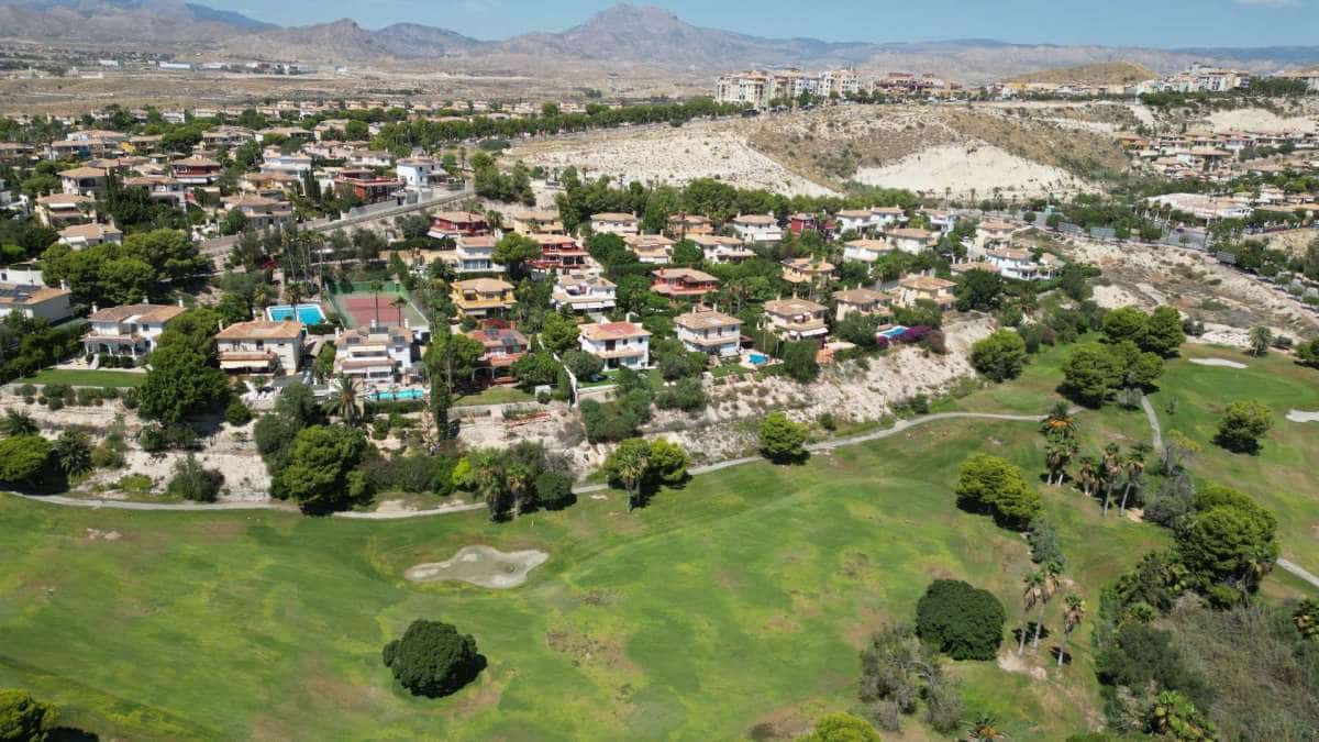 Chalet de 5 habitaciones en Muchamiel / Mutxamel en venta con piscina garaje - 595.000 € (Ref: 9720894)