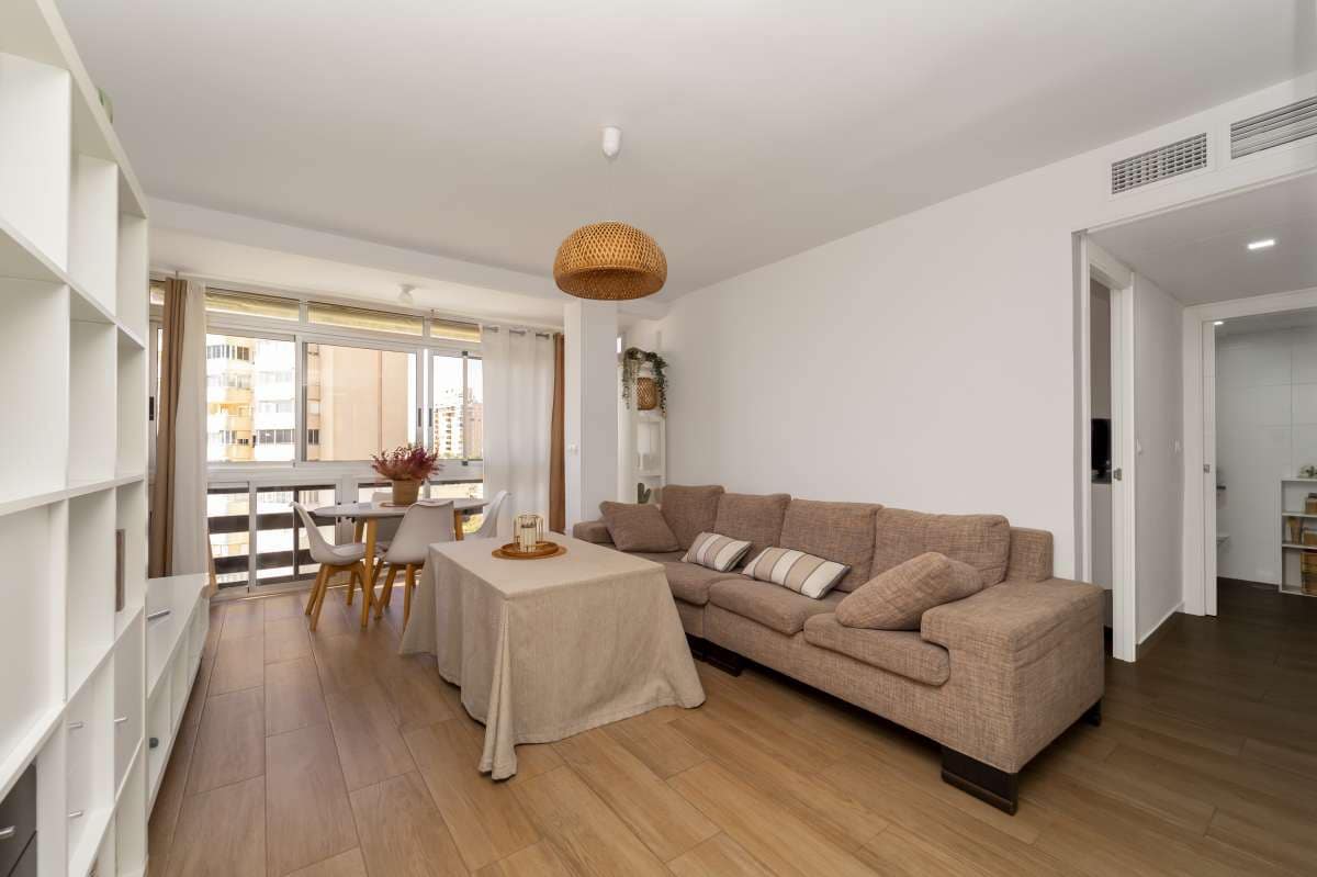 3 bedroom Apartment for sale in El Campello with pool - € 420,000 (Ref: 9726167)