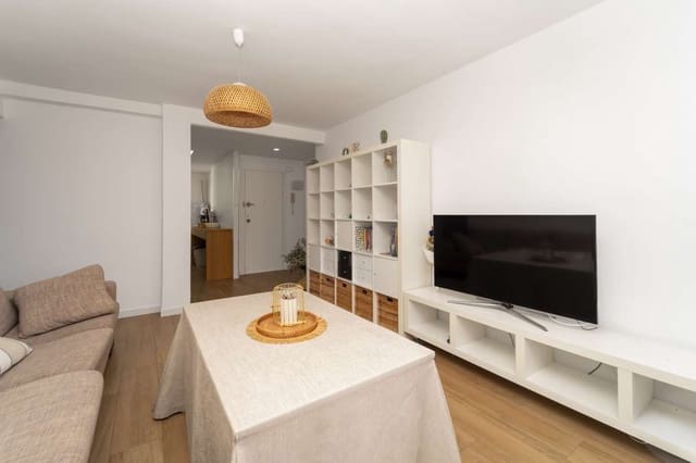 3 bedroom Apartment for sale in Playa de Muchavista, El Campello with pool - € 420,000 (Ref: 9726167)