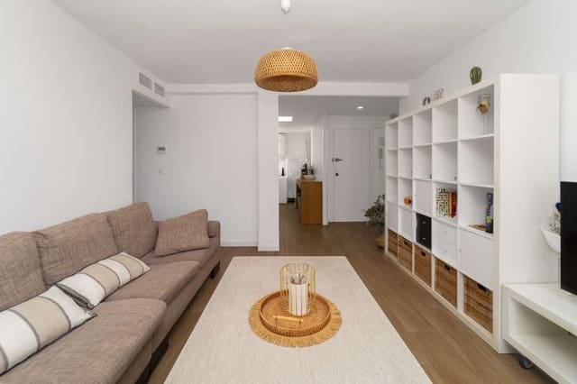 3 bedroom Apartment for sale in Playa de Muchavista, El Campello with pool - € 420,000 (Ref: 9726167)