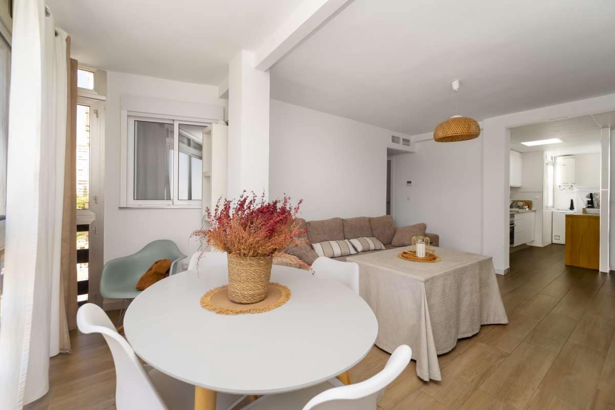 3 bedroom Apartment for sale in El Campello with pool - € 420,000 (Ref: 9726167)